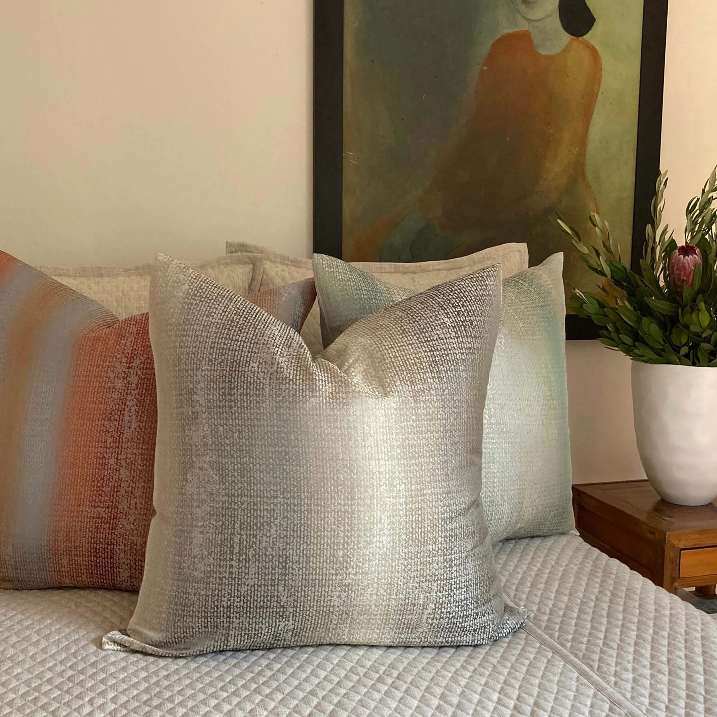 Anguilla Pillow, Pumice