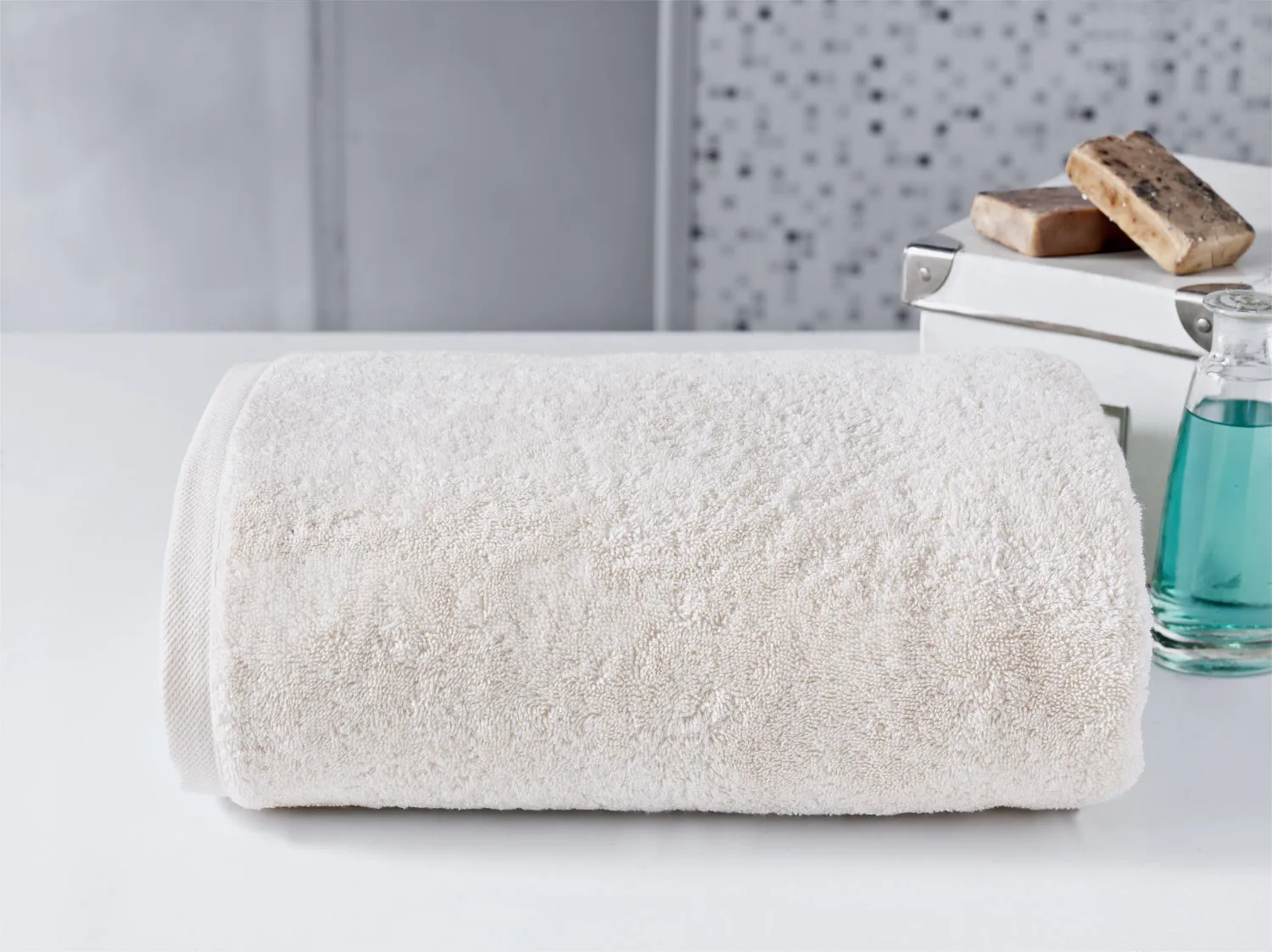 Luxurious Jumbo Bath Sheet Towel